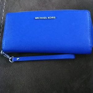 Michael Kors Continental wallet
